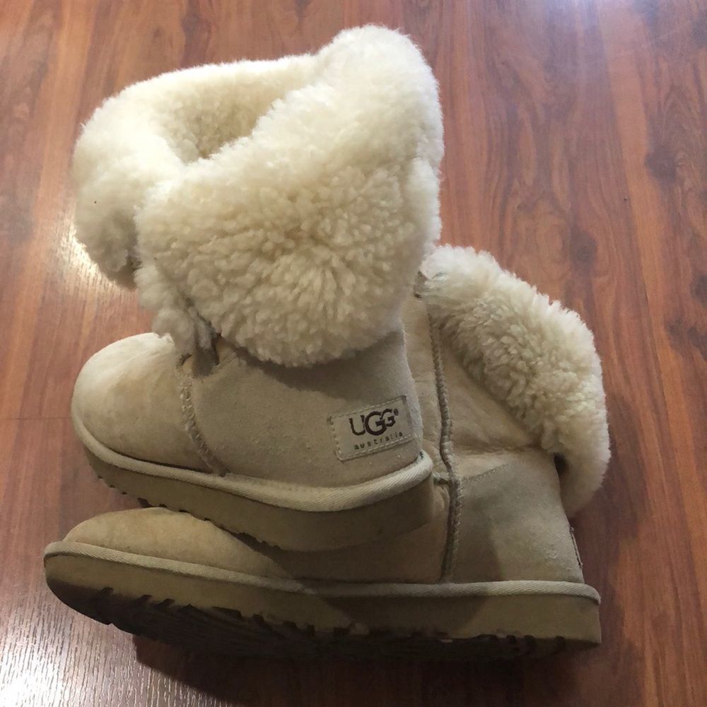 UGG’s AS IS Beige for booties. Size 7